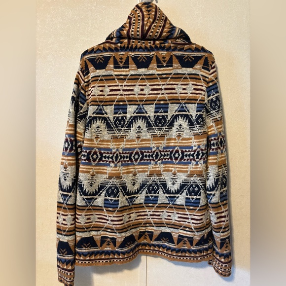 American Rag | Aztec Patterned Button-Up Cardigan | Size XL - Picture 5 of 5